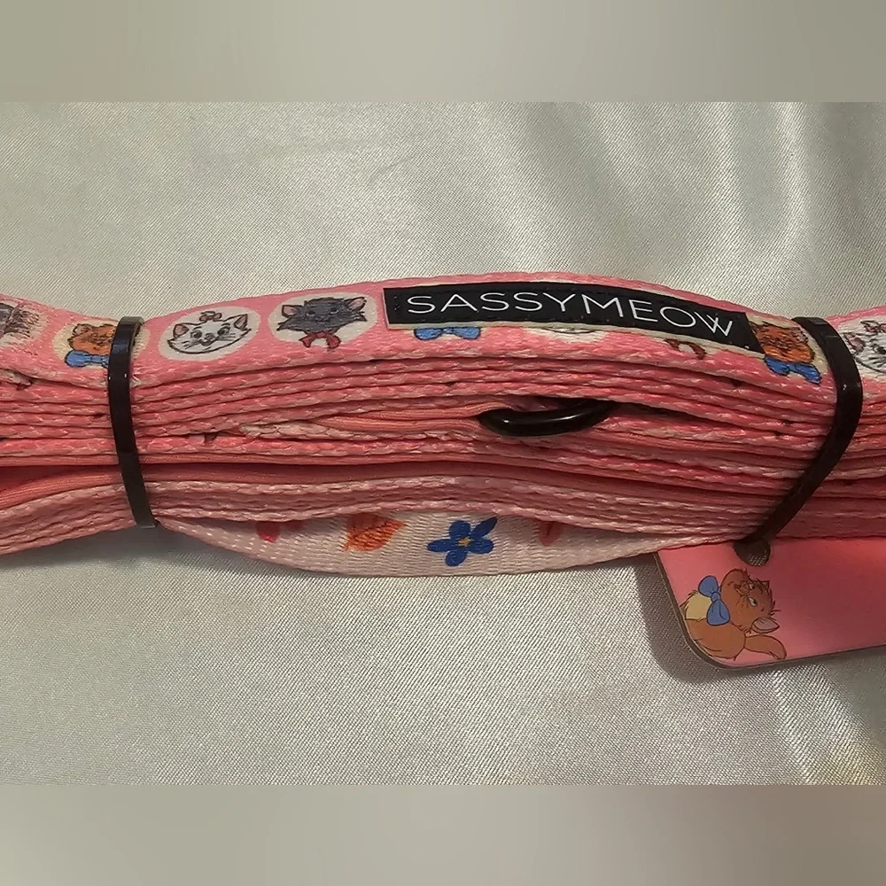 Disney Sassy Meow Pink Aristocats Harness, Collar and Leash Set (S)